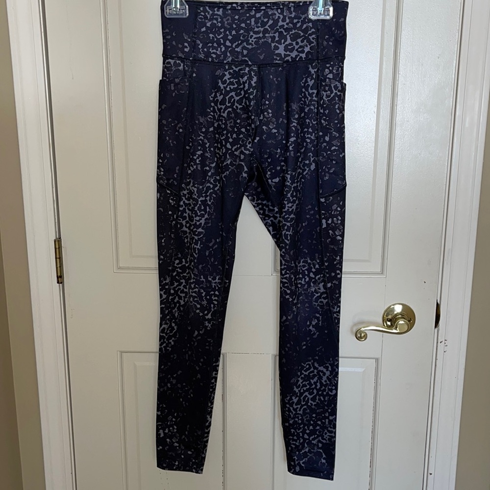 Womens Medium Tek Gear Workout Leggings